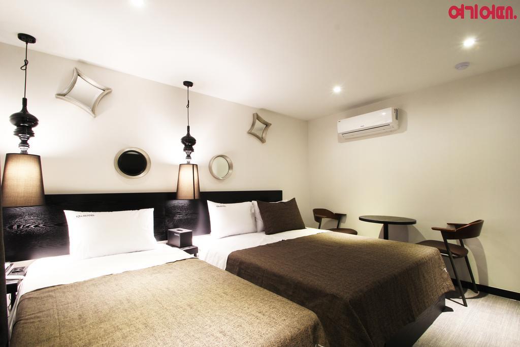 17Th Hotel Yeonje Exteriör bild